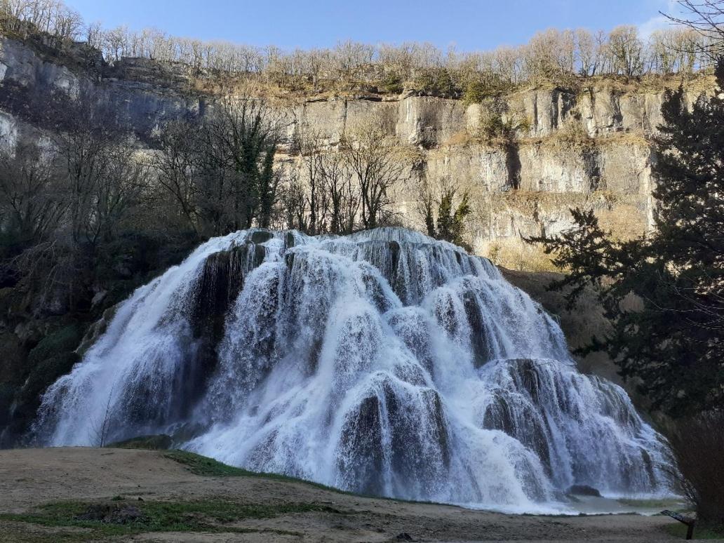 Gite Le Bout Du Monde Baume-les-Messieurs Esterno foto